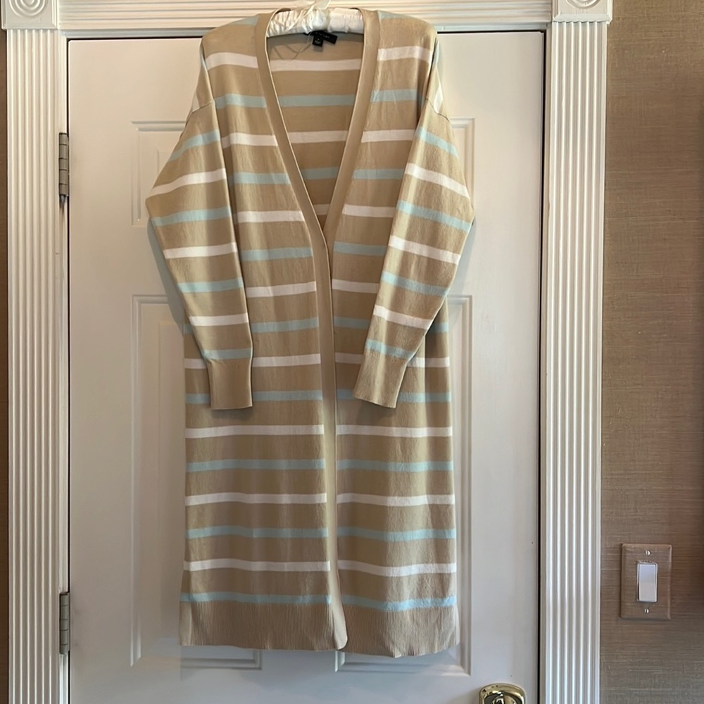 Ann Taylor Long camel/mint/cream sweater size M